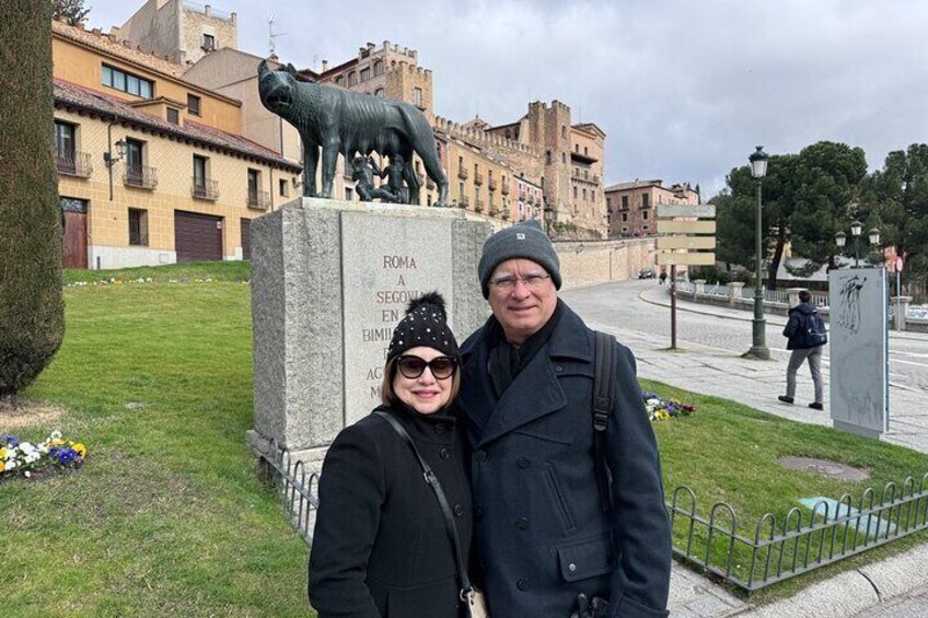 Tour Segovia and La Granja de San Ildefonso from Madrid