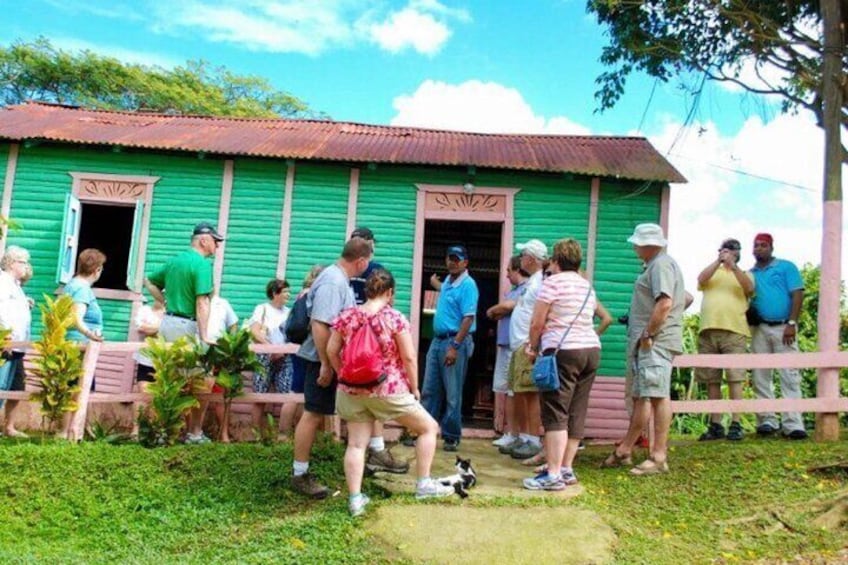 Half-day City tour cultural from punta cana for small group