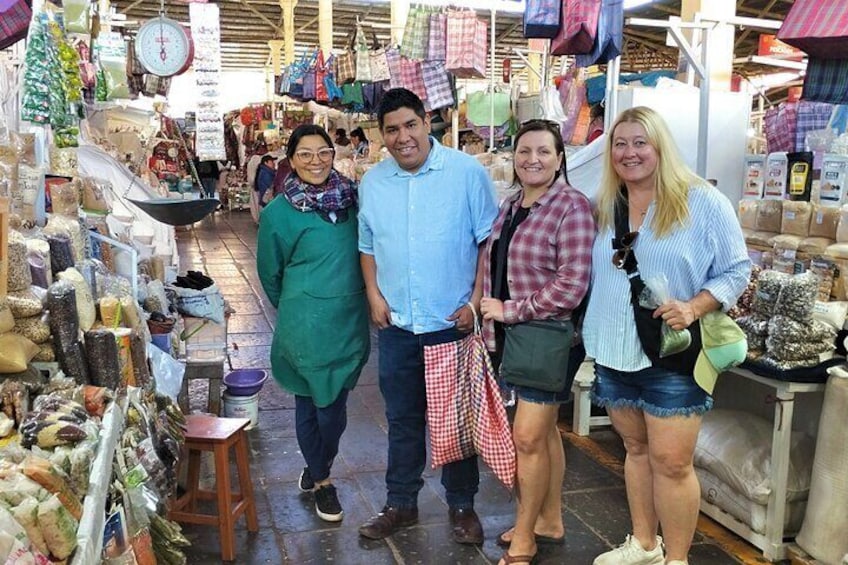 Chef Jesus with guests in San Pedro Market tour
