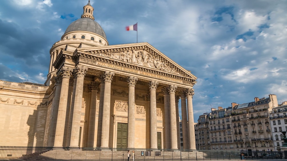 Paris Pantheon In-App Audio Tour & Ticket 