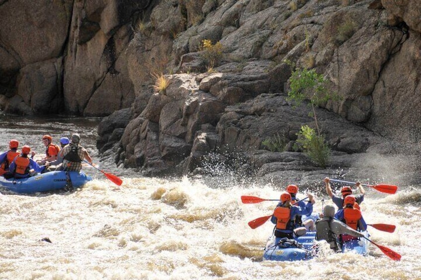 El Segundo Rapid in the Royal Gorge includes class III features, preparing paddlers for the class IV to V rapids further downstream.