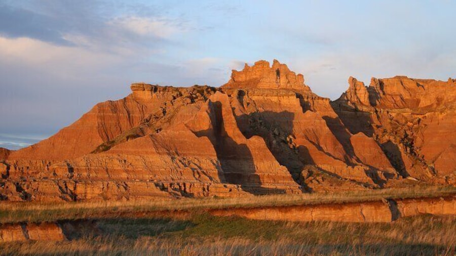 Badlands Alive: A Day in Wild and Wondrous Lands