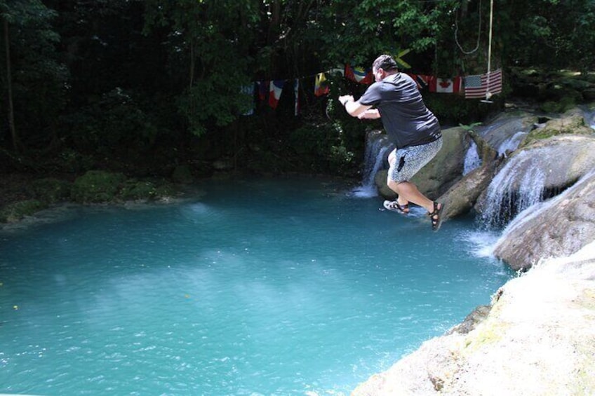 Ocho Rios Shore Excursion: Blue Hole and River Tubing