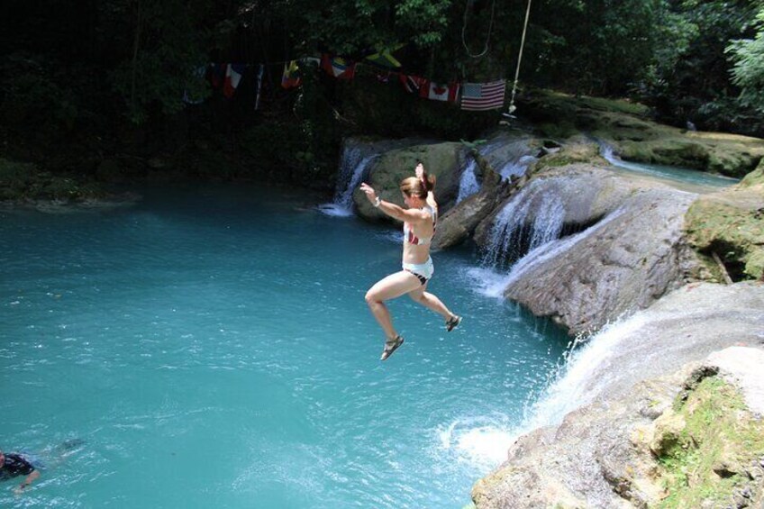 Ocho Rios Shore Excursion: Blue Hole and River Tubing