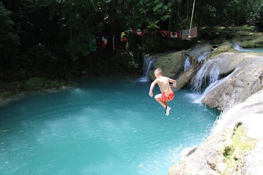 Ocho Rios Shore Excursion: Blue Hole and River Tubing