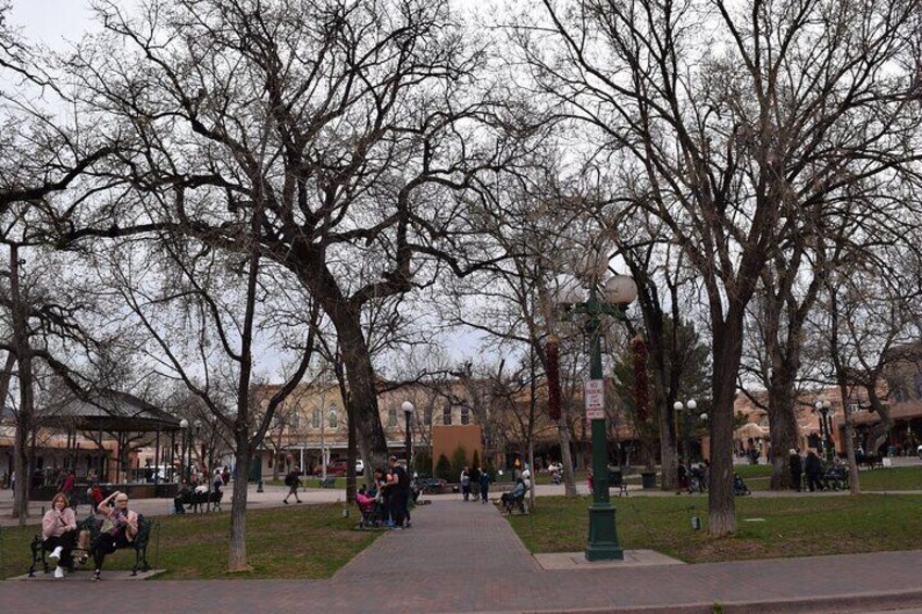 3-Hour Plaza Sip, Savor, History Guided Walking Tour in Santa Fe