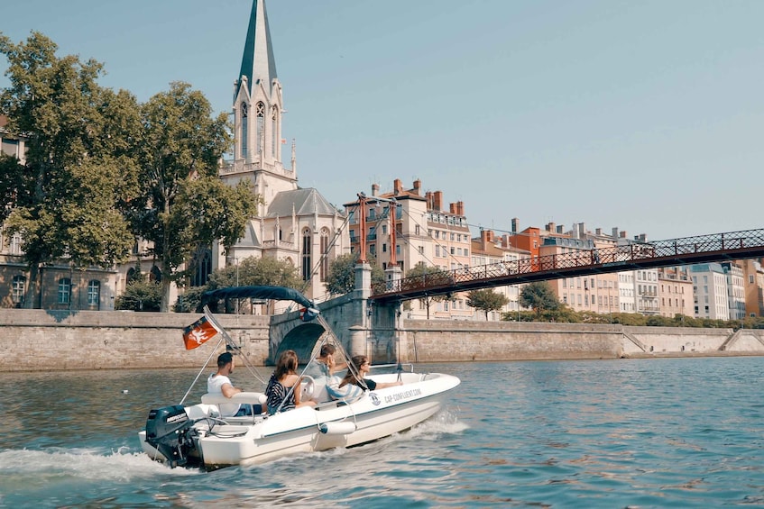 Lyon: Electric Boat Rental Without a License