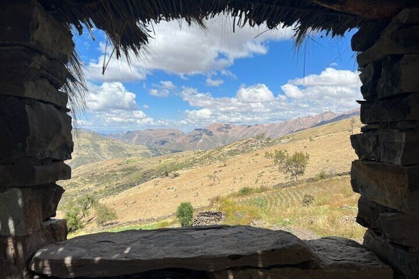 1-Day Hiking Tour to Maragua along the Inca Trail