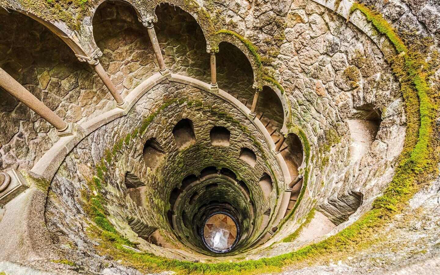 Sintra:Quinta da Regaleira Skip the Line Ticket with host