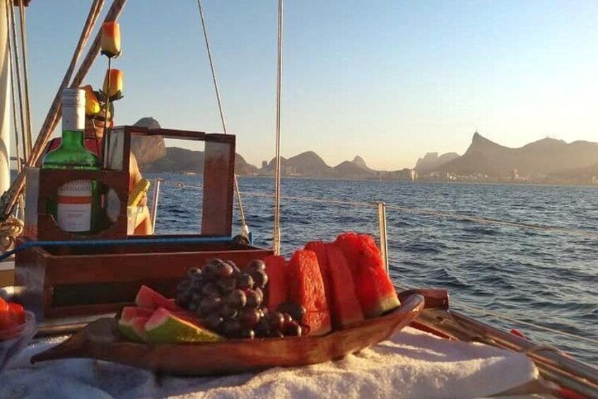 Open Sunset Sailing Tour