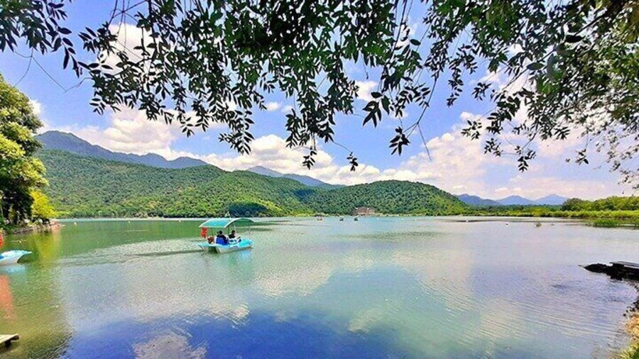 Nohur Lake: The Lake surrounded by a forest