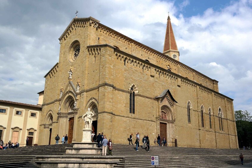 Picture 7 for Activity Arezzo: Private Walking Tour