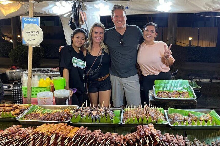 Filipino Street Food (Dinner) Experience in Makati with Mari
