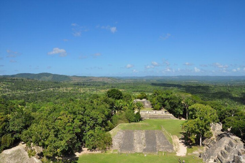 Xunantunich Mayan Ruins Tour and Cave Tubing at Jaguar Paw 