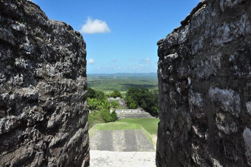 Xunantunich Mayan Ruins Tour and Cave Tubing at Jaguar Paw 