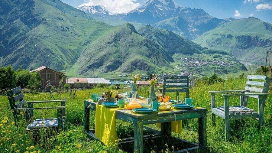 One day Tour in Kazbegi Mountains