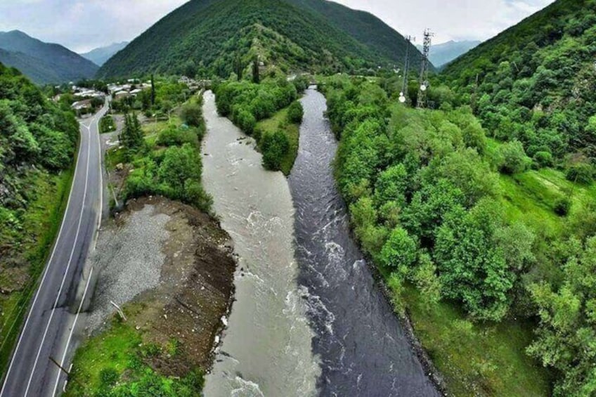 One day Tour in Kazbegi Mountains 