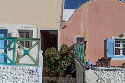 Santorini’s Villages, Wine Roads and Hidden Gems -The Grand Hike
