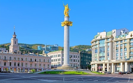 Tour privado a Georgie: recorrido por la ciudad de Tbilisi, Mtskheta, Jvari