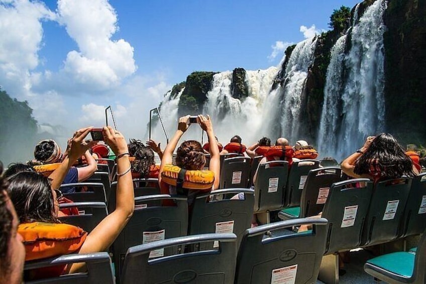 1 Day Niagara Falls, Both Sides, Brazil and ARG.