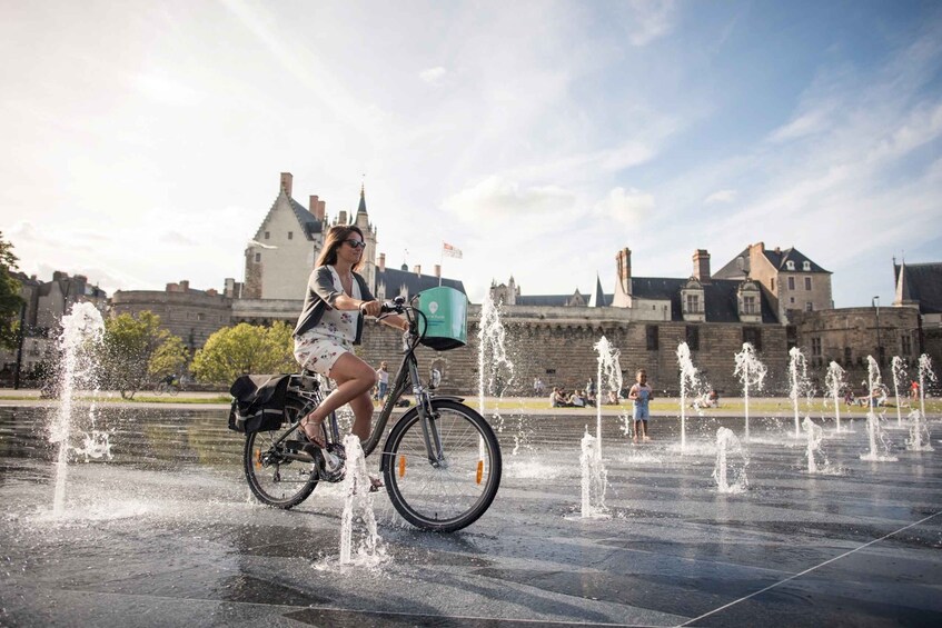 Picture 1 for Activity Nantes: Panoramic Tour by Electric Bike