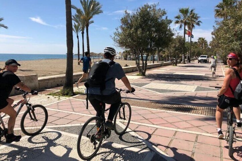 3-Hour Private Guided Bicycle Tour in Marbella