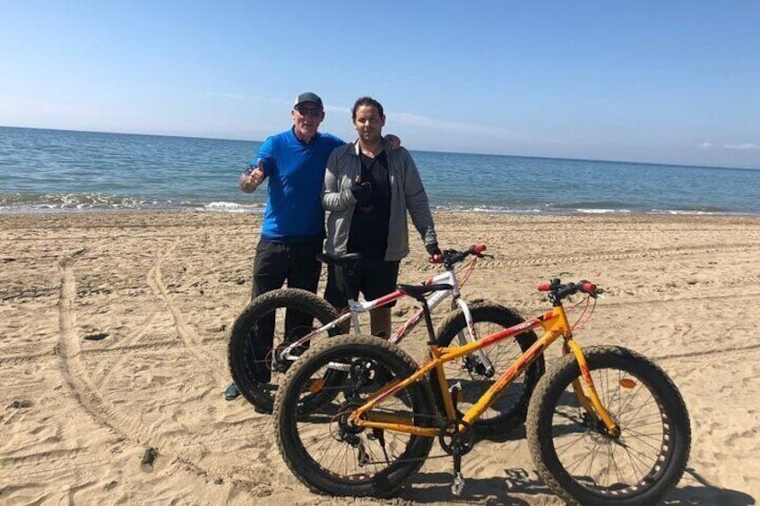 3-Hour Private Guided Bicycle Tour in Marbella