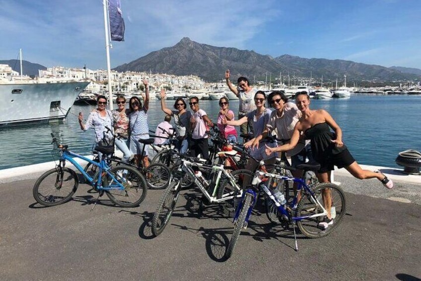 3-Hour Private Guided Bicycle Tour in Marbella