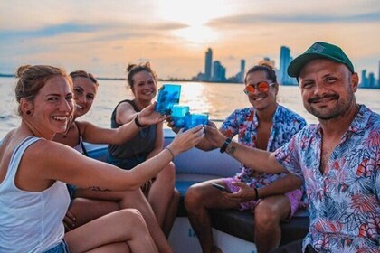 Cartagena: Passeggiate a cavallo in spiaggia durante il giorno o al tramont...