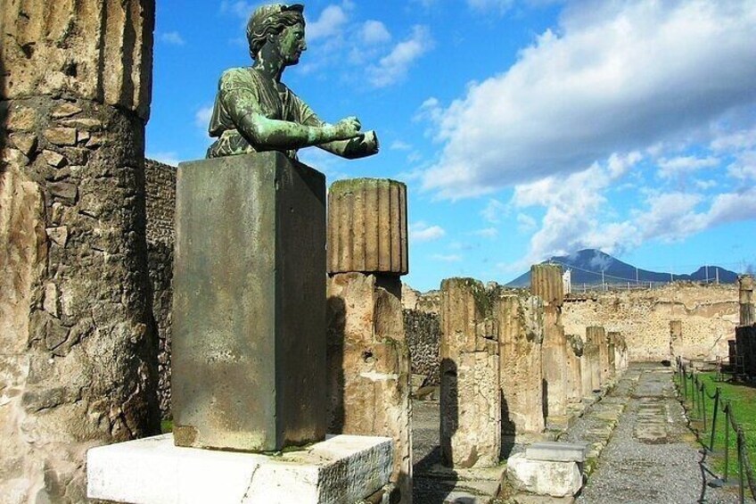 Pompeii half day tour from Naples