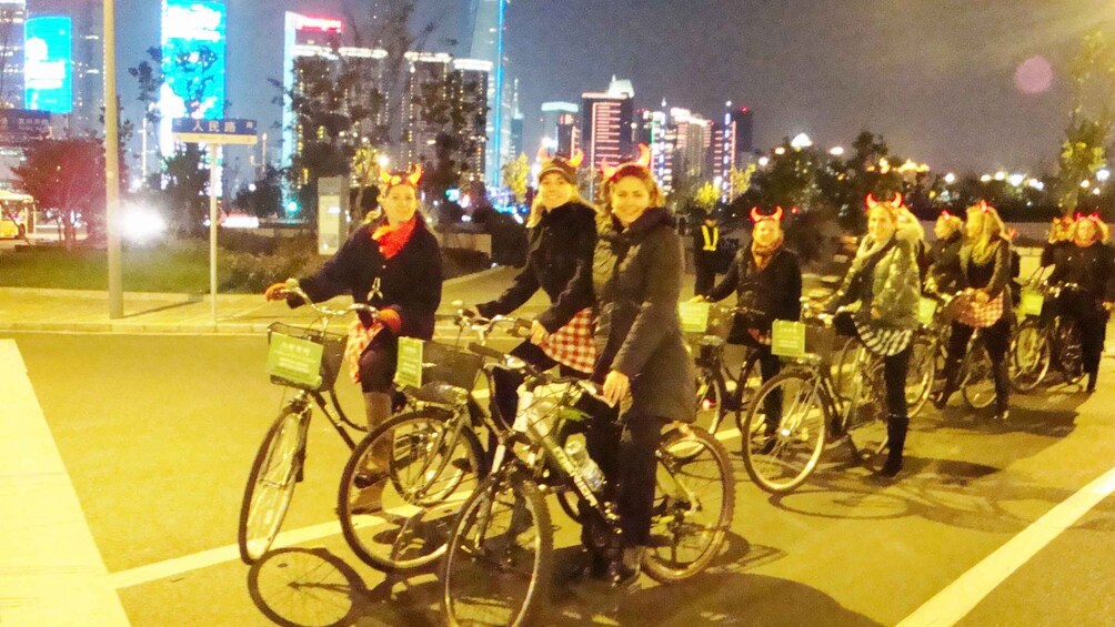 Picture 5 for Activity Shanghai Charming Night Small Group Bike Tour