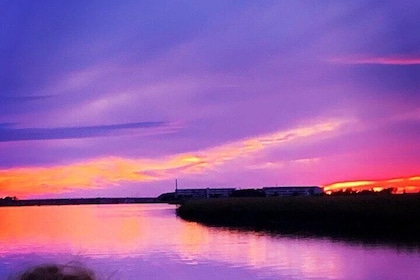 Charleston Sunset and Dolphin Private Cruise