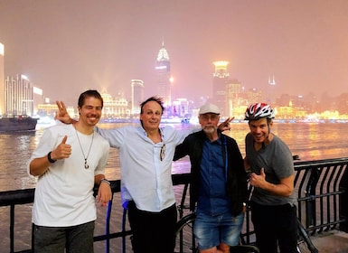 Shanghai: Small Group Bike and Ferry Half-Day Tour