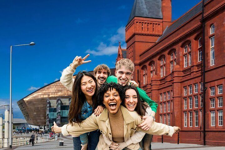 Cardiff Bay Quest: Self Guided Walk & Immersive Treasure Hunt