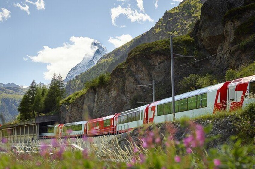 Glacier Express Train Seat Reservation St.Moritz to Zermatt
