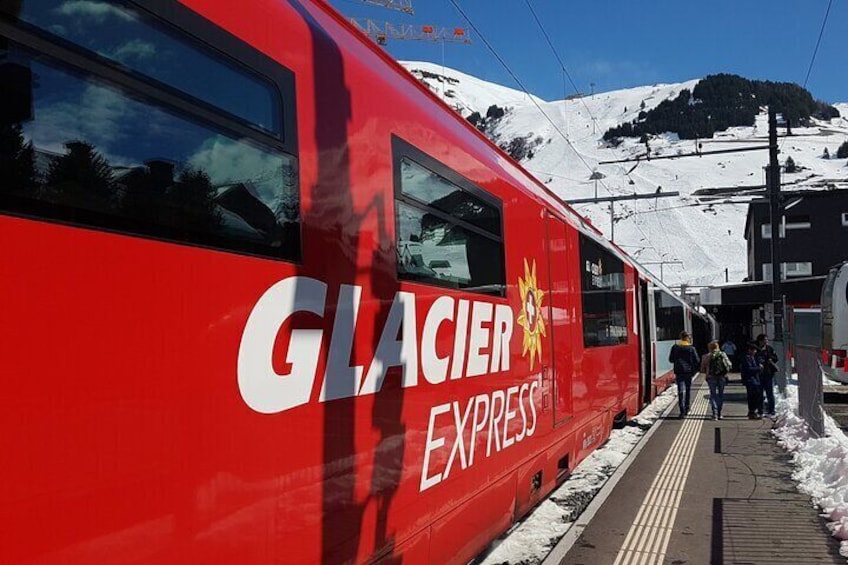 Glacier Express Train Seat Reservation St.Moritz to Zermatt
