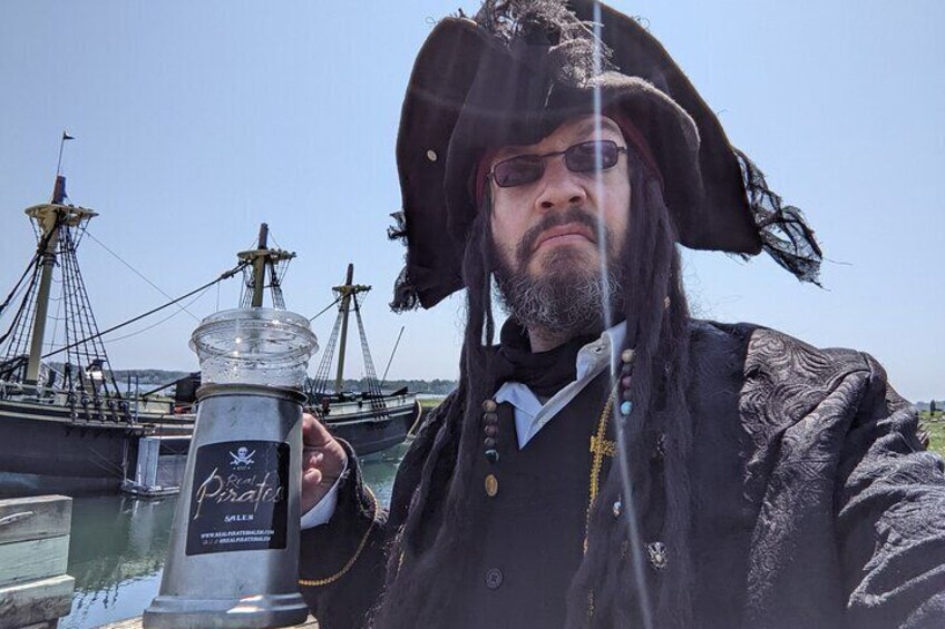 Pirates and Privateers Walking Tour with Real Pirates Admission