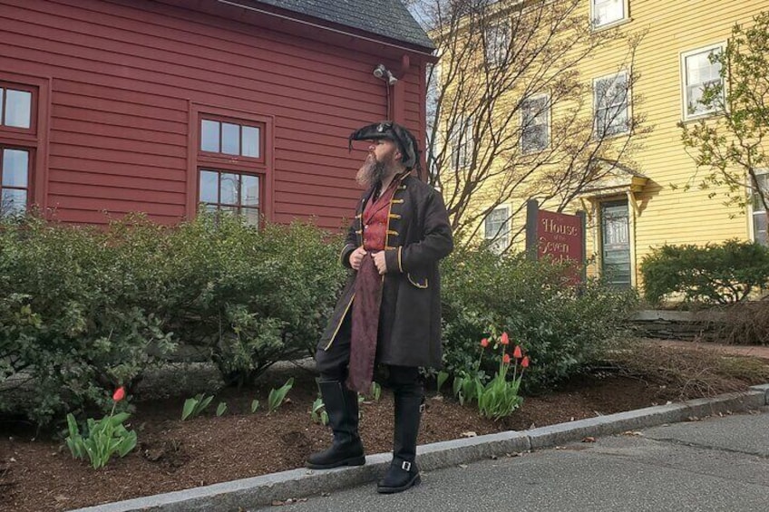 Pirates and Privateers Walking Tour with Real Pirates Admission