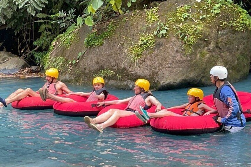 2 Hours Tubing Guided Tour in Rio Celeste