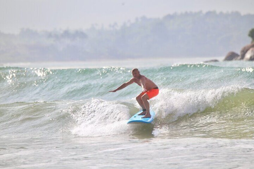 2-Hours Surfing Activity in Sri Lanka with Guides