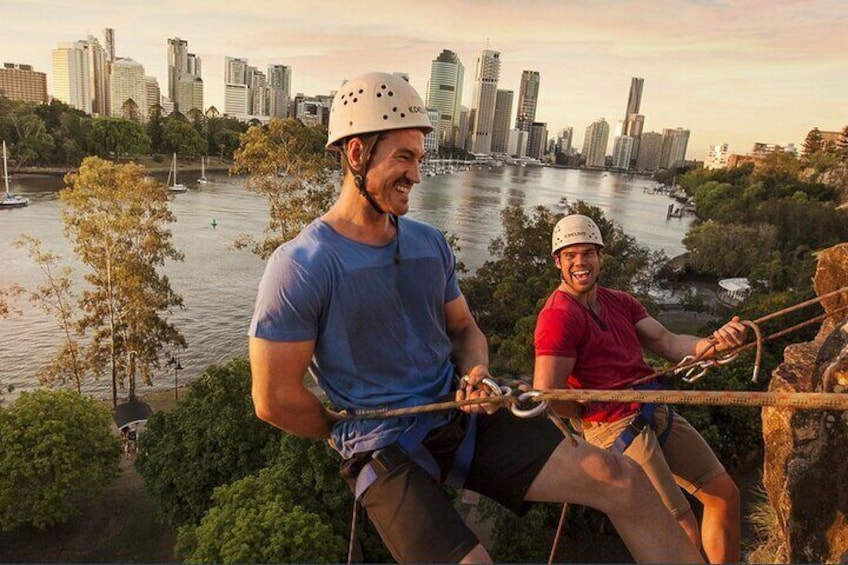 Twilight Rockclimb & Abseil Adventure in Kangaroo Point Cliffs 