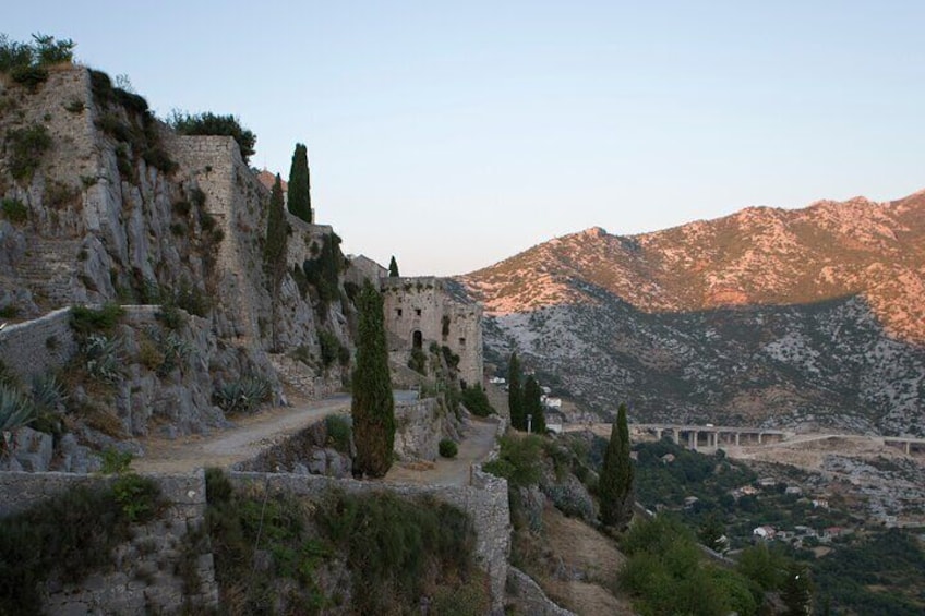 Sunset Klis Fortress Tour From Split with Sightseeing bus