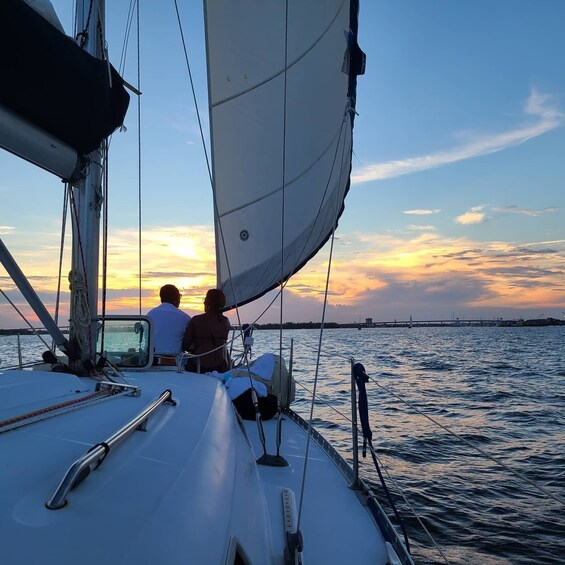 Charleston: Private BYOB Luxury Sailing Cruise