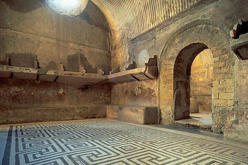 Half Day Excursion to Herculaneum from Naples with Lunch