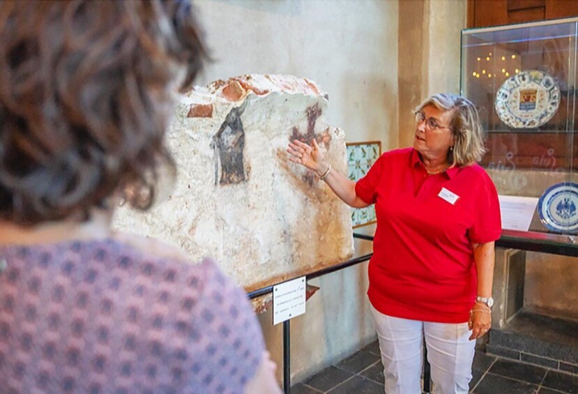 Picture 4 for Activity Middelburg: Guided Tour Townhall