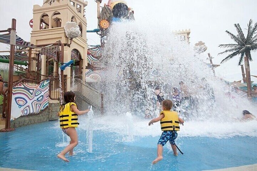 Abu Dhabi Yas Waterworld Tickets With Meal 