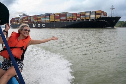 From Atlantic to Pacific Ocean Private Panama Canal & Jungle Tour