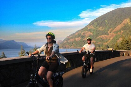 Ebike Ride and Dine Bundle with Gorges Beer for 2 people