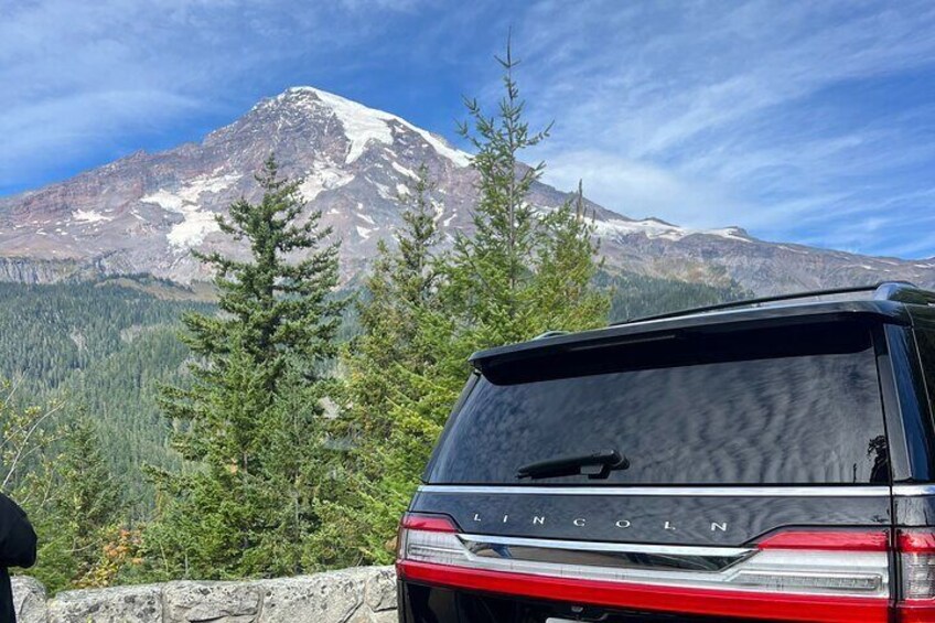 Mt Rainier Full day (LUXURY SUV GROUP OF 7 Max)