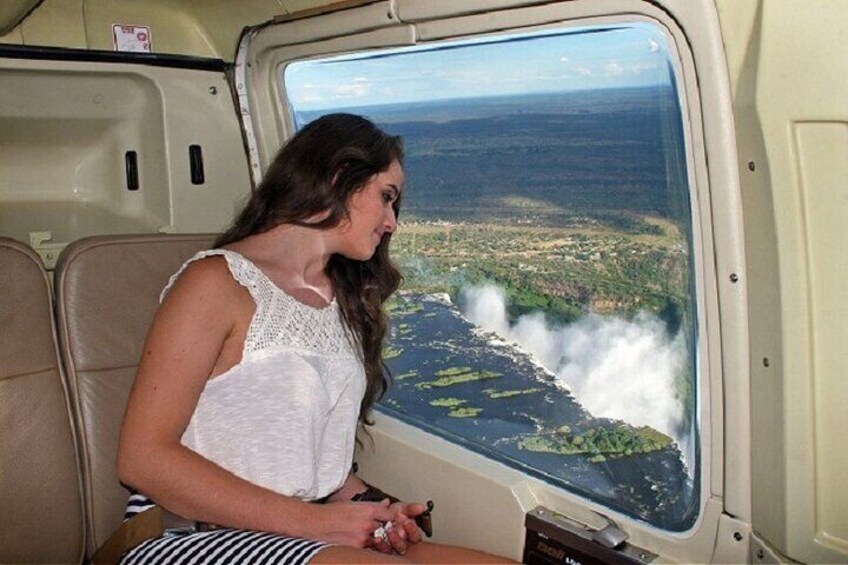 15 Minutes Helicopter Flight in Victoria Falls
